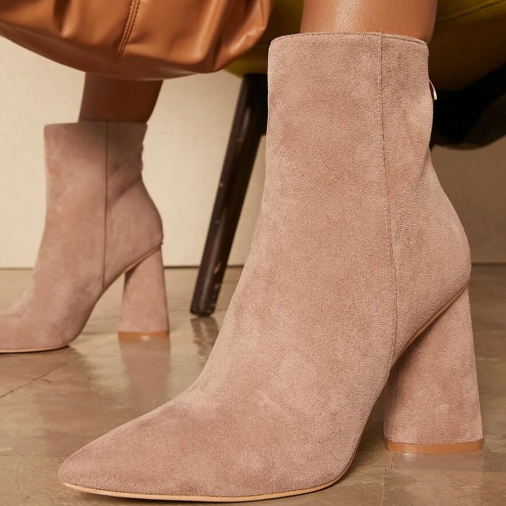 NWOT Pointy Toe Back Zipper Chunky Heel Booties Rag & Bone
